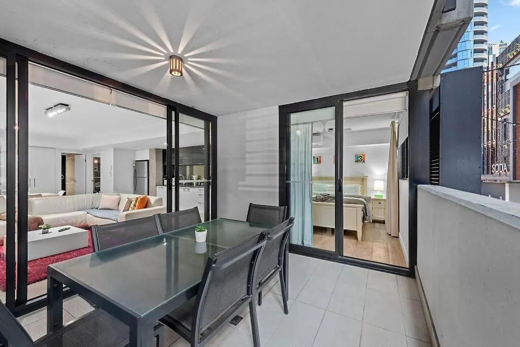South Bank Central! ~ 2Bed, 2Bath, 1Car, 2Balcony Brisbane Apartmán